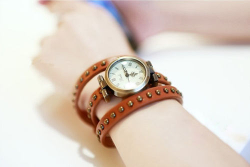 Leather Bracelet Watch, Brown Leather Watch, 3 Round Leather Watch, Vintage Watch, Retro Watch, Woman Watch, Lady Watch, Girl Watch, Unisex