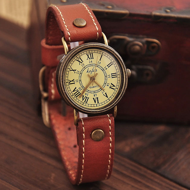 Fashion Leather Scale Watch