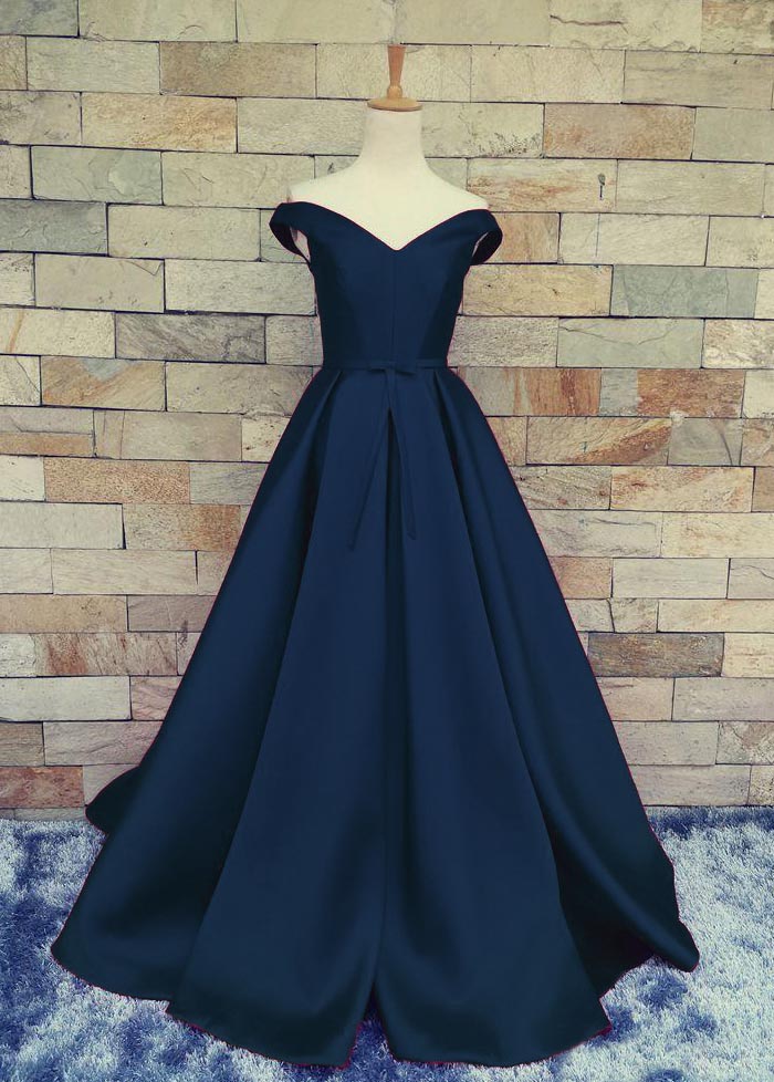 Prom Gownblue Floor Length Tulle A-line Prom Gown Featuring Floral Appliqués Bateau Neck Bodice And Cap Sleevescharming Dark Navy Blue A Line