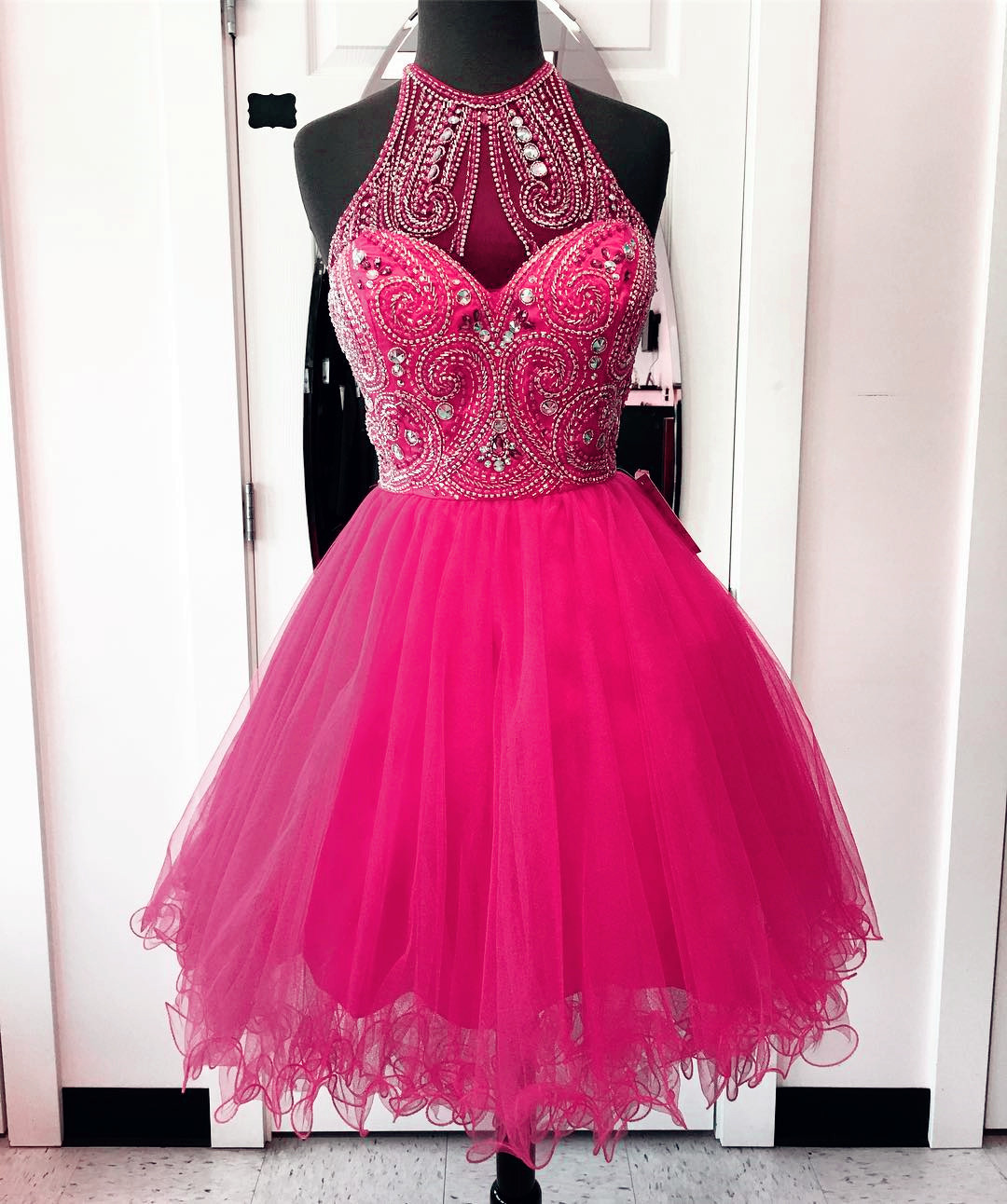 Hot pink shop short prom dresses