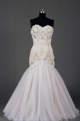 Strapless Sweetheart Lace Mermaid Dress With Lace Appliqués