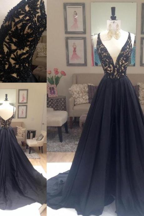 Black Chaple Train Long Prom Dress Deep V Neck Sleeveless Major Beadings Custom Made High Quality Elegant Party Gown
